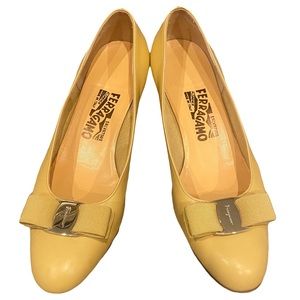Salvatore Ferragamo Canary Yellow Vara Pump. Size 7.5. Excellent Used Condition
